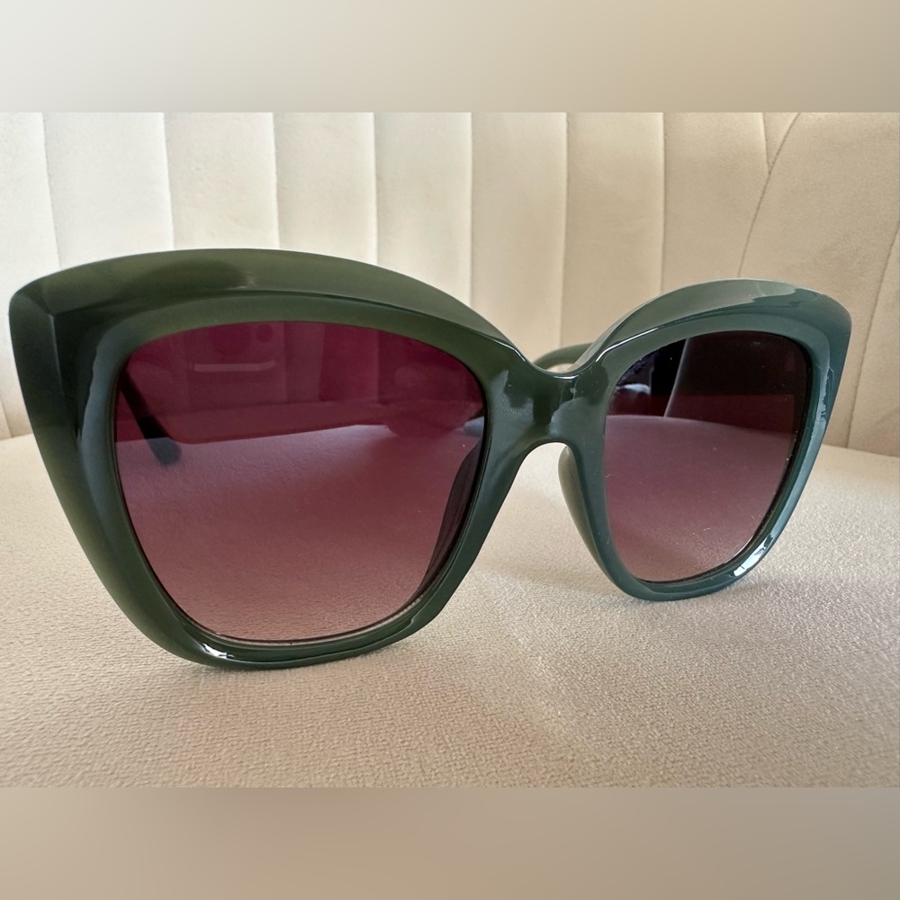 Oversized Green Sunglasses - Picture 3 of 5